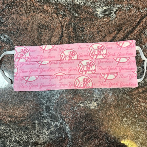 Handmade reusable face mask- adult size - Picture 3 of 3